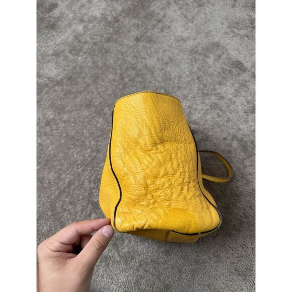 Gucci Swing Yellow Gold Hardware Leather Tote Bag Shoulder Storage Lad - Picture 14 of 16